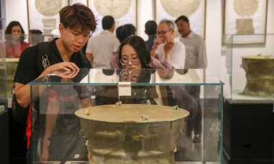 Triển lãm “Sắc màu văn hóa” giới thiệu 130 hiện vật quý giá