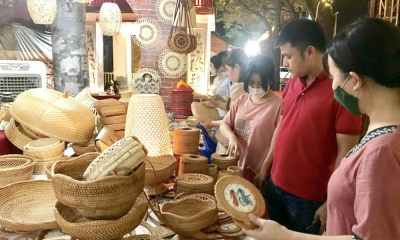 Hỗ trợ xúc tiến thương mại cho sản phẩm làng nghề