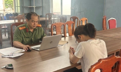 Tung tin giả 