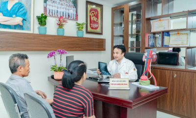 TTƯT.TS.BS Dương Văn Trung: “Bàn tay vàng” ngoại tiết niệu và hành trình lan tỏa y đức
