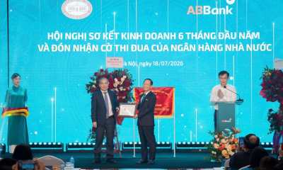 ABBank nhận Cờ thi đua của NHNN, ghi nhận nỗ lực đổi mới và phát triển bền vững