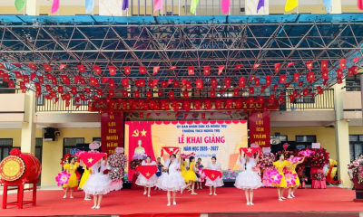 “Trao cơ hội, nối ước mơ” - Quỹ Tâm Tài Việt và Công ty Xổ số điện toán Việt Nam (Vietlott) dành tặng học bổng 100 triệu đồng cho học sinh có hoàn cảnh khó khăn tại xã Nghĩa Trụ, tỉnh Hưng Yên