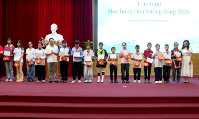 Hội Chữ thập đỏ thành phố Quảng Ninh trao tặng học bổng “Hoa Xương Rồng” năm 2026 
