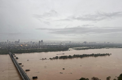 Thủ tướng chỉ đạo tập trung ứng phó lũ lớn, đảm bảo an toàn đê điều