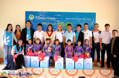 Tạp chí Doanh nghiệp và Thương hiệu nông thôn mang yêu thương đến vùng cao