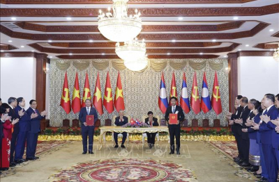 Tổng Bí thư Tô Lâm chứng kiến Lễ trao các văn kiện hợp tác Việt Nam - Lào