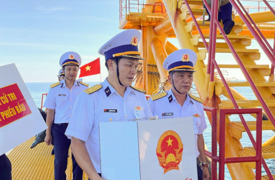 Ngày hội non sông đến sớm trên Biển Đông