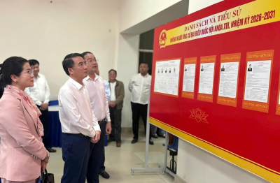 Phó Chủ tịch UBND thành phố Nguyễn Xuân Lưu kiểm tra công tác chuẩn bị bầu cử tại 5 phường