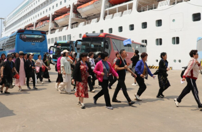 Gần 50 000 khách du lịch tàu biển đến với Quảng Ninh