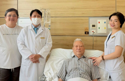 Bước ngoặt y tế tại miền Trung: Vinmec Nha Trang phẫu thuật nội soi ung thư dạ dày thành công cho bệnh nhân 86 tuổi