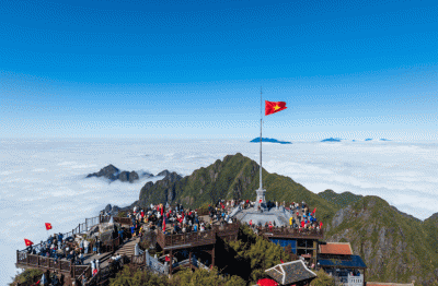 Cẩm nang du lịch: Hà Nội rợp cờ hoa kết hợp Sa Pa lúa vàng 2/9