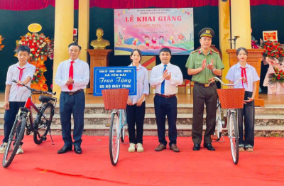Công an xã Yên Bài tăng cường công tác đảm bảo an toàn giao thông trong ngày khai giảng năm học mới