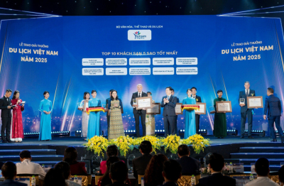 Sheraton Grand Danang Beach Resort & SPA được vinh danh TOP 10 khách sạn 5 sao tốt nhất Việt Nam 2025