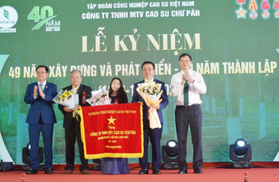 Cao su Chư Păh – vững vàng vị thế 40 năm thành lập công ty