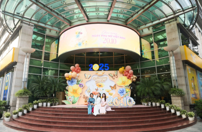 “Và tôi cũng yêu em”: Góc check-in lan tỏa yêu thương ngày 20/10 giữa lòng Hà Nội