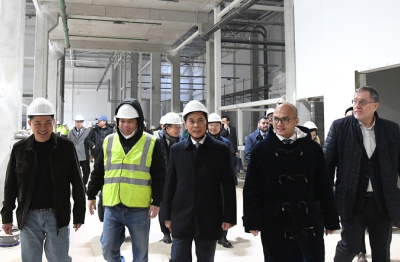 Phó Thủ tướng Bùi Thanh Sơn thăm nhà máy sữa tươi của Tập đoàn TH tại Nga