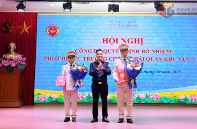 Quảng Ninh: Công bố quyết định bổ nhiệm 2 Phó Chi cục trưởng Chi cục Hải quan khu vực VIII