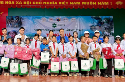 Trao yêu thương – Kết nối sẻ chia cùng học sinh và người dân khó khăn tại Thái Nguyên