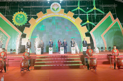 Khai mạc Hội chợ Triển lãm hàng công nghiệp nông thôn năm 2025