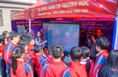 Trường Đại học Kinh tế - ĐHQGHN phối hợp thí điểm, chuyển giao Hệ thống Quản trị Trường học số