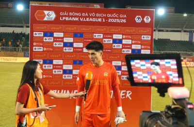 Trần Trung Kiên truyền cảm hứng, HAGL thắng nghẹt thở trong 