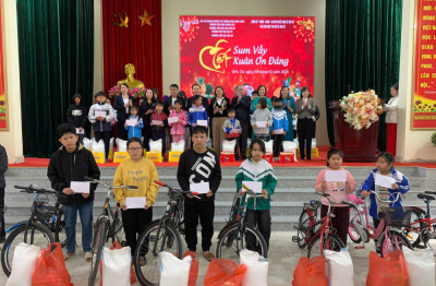 Ninh Bình: Xuân ấm áp - Tết sẻ chia