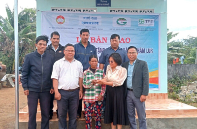 Bàn giao nhà Đại đoàn kết và trao quà Tết gần 700 triệu đồng tại xã Gào