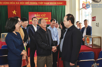Quảng Ninh: Bí thư Tỉnh ủy kiểm tra công tác bầu cử tại xã Thống Nhất