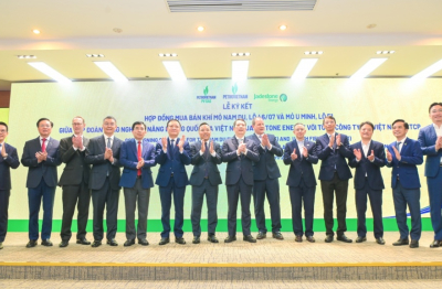 Petrovietnam/PV Gas ký kết và trao các văn kiện Dự án phát triển mỏ Nam Du – U Minh, góp phần đảm bảo an ninh năng lượng quốc gia