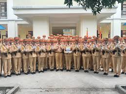 Kiên quyết xử lý xe quá tải, quá khổ, cơi nới thành thùng để bảo đảm an toàn giao thông