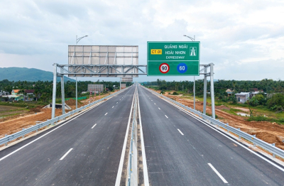 Gần 200km cao tốc từ Quảng Ngãi đến hầm Cù Mông sẽ thông xe vào trưa mai (29/4).