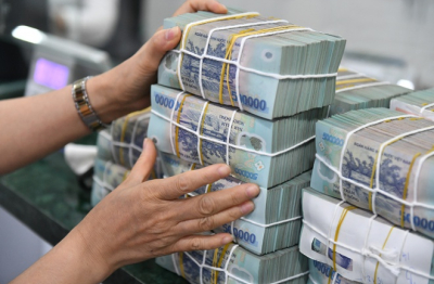 Thu ngân sách 4 tháng tăng hơn 15%