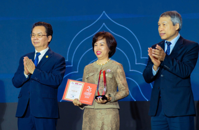 GE Vernova được vinh danh trong “Top 10 Doanh nghiệp tiên phong chuyển đổi xanh 2025 - 2026” tại Giải thưởng Rồng Vàng