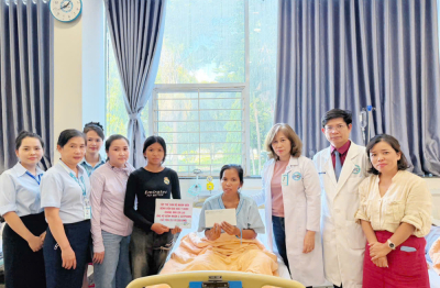 Bệnh viện Đại học Y Dược – HAGL: Thắp sáng hy vọng cho bệnh nhân nghèo nước bạn
