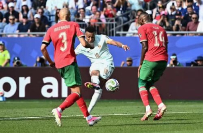 Pháp lần thứ 3 liên tiếp vào bán kết World Cup