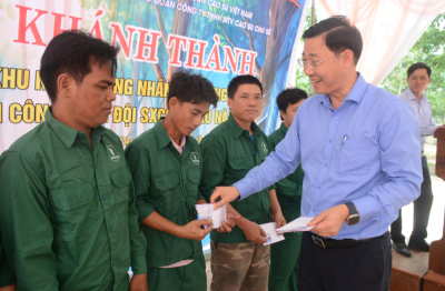 Mái ấm vùng biên giúp 18 hộ công nhân Cao su Chư Sê “an cư lạc nghiệp”