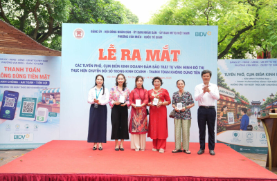 Phường Văn Miếu - Quốc Tử Giám: Ra mắt cụm điểm kinh doanh, văn minh đô thị và chuyển đổi số