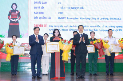 Nữ cán bộ xã ở Gia Lai giành giải Nhất Hội thi Báo cáo viên giỏi toàn quốc