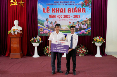 Công ty Thủy điện Bản Vẽ: Trao hơn 45.000 quyển vở cho học sinh vùng cao