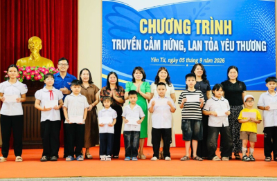 Trao yêu thương, tiếp bước đến trường cho học sinh có hoàn cảnh khó khăn tại Yên Từ