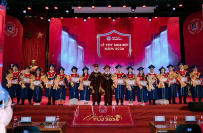 Trường Đại học Thủy lợi trao bằng tốt nghiệp cho hơn 2.700 tân khoa