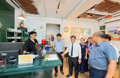 Phường Yên Hòa: Lễ phát động Mô hình tuyến phố ATTP - Thanh toán không dùng tiền mặt 