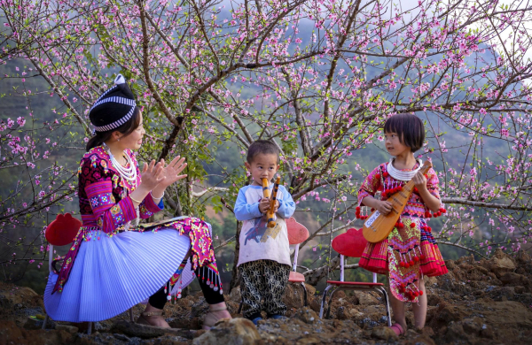 Sắc xuân rộn ràng khắp bản làng vùng cao