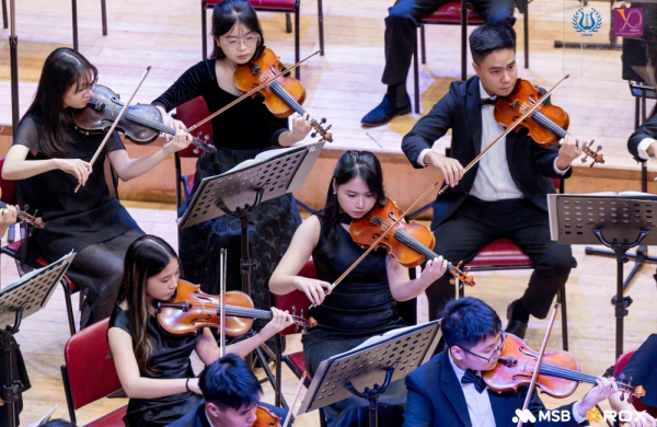 Bậc thầy chỉ huy từ Munich dẫn dắt giao hưởng “Melodies of Triumph”