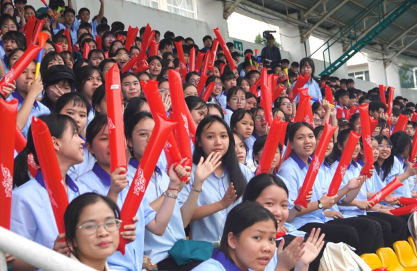 'Mưa bàn thắng' ngày khai màn VCK U17 quốc gia - Cúp Rồng Đỏ 2026