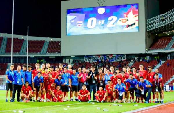 Siam Sport: Thái Lan thất bại cay đắng 0-2 trước Việt Nam