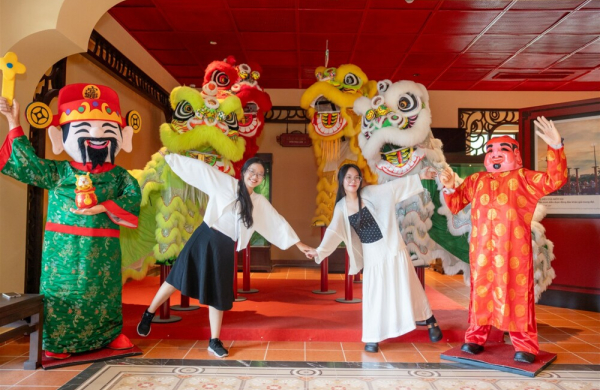Sun World Ba Na Hills tặng hơn 1.500 đèn lồng miễn phí dịp Trung thu