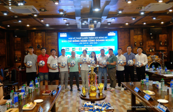 Nhiều thương hiệu nổi tiếng đồng hành cùng Giải bóng đá 