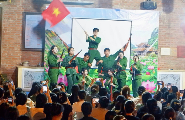 Rộn ràng những hoạt động chào mừng ngày giải phóng Thủ Đô