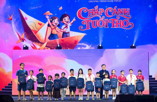 Thế giới nghệ thuật đa sắc cho các em nhỏ